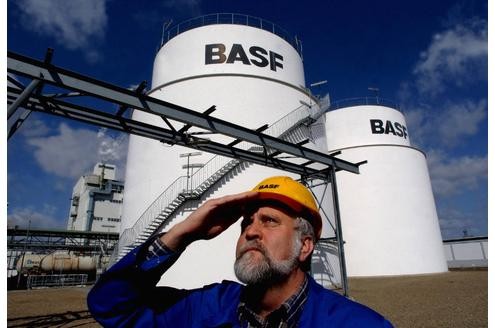 ... BASF. 62,3 Milliarden Euro Umsatz für den Ludwigshafener Chemieriesen bedeuten Platz 8 in Deutschland und 59 in der Weltrangliste.