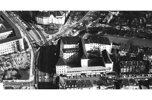 Luftbildaufnahme des Präsidiums aus dem Jahr 1977.