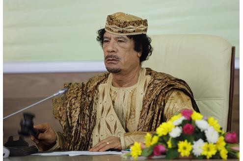 Zum internationalen Paria wurde Gaddafi nach einer Serie von Anschlägen, die seinem Regime zugeschrieben wurden.