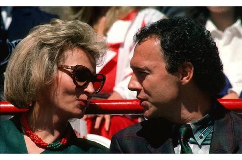 Franz Beckenbauer mit seiner neuen Lebensgefährtin Diana Sandmann.