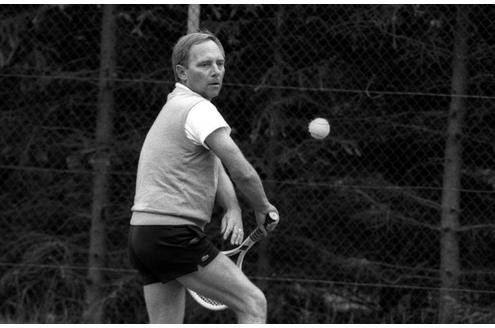 Der gebürtige Freiburger war stets sportbegeistert: Beim Tennis oder auch...
