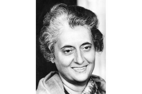Indira Gandhi war von 1966 bis 1977 und von 1980 bis 1984 Premierministerin Indiens.