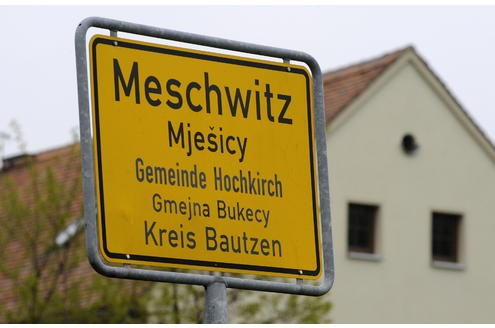 Tatort Ausland: Am 14. Juni 2009 wurde eine fünfköpfige Familie aus Sachsen, ein Brite, zwei Bibelschülerinnen aus Niedersachsen und eine Südkoreanerin im Jemen entführt. Die Töchter der Familie kamen frei. Drei Frauen wurden ermordet, die übrigen Geiseln werden weiter vermisst.