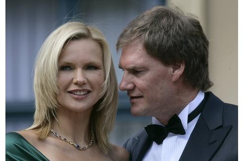 Auch Schauspielerin Veronica Ferres zeigte sich mit ihrem Mann Carsten Maschmeyer am Tag der Eröffnung in Bayreuth.
