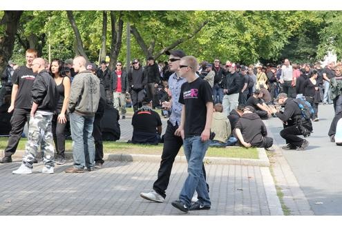 Teilnehmer der Nazi-Demo am Dortmunder Hafen.