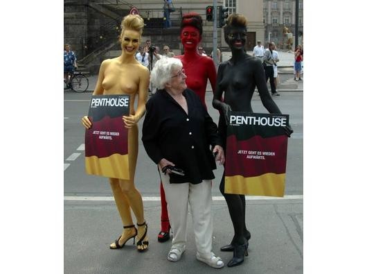 Im Jahr 2003 hatte Penthouse mit einer provokanten Werbekampagne für Aufsehen gesorgt.