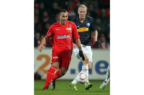 er VfL Bochum hat den zweiten Sieg in Serie teuer bezahlt. Beim 1:0 des VfL beim 1. FC Union Berlin musste Verteidiger Matias Concha nach einem bösen Foul mit einem Schienbeinbruch ausgewechselt werden. Christoph Dabrowski (18.) erzielte den Siegtreffer für Bochum.