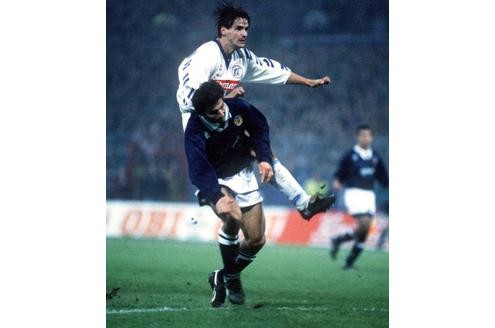 Im Zweitrunden-Rückspiel des Uefa-Cups schlug der Karlsruher SC am 2. November 1993 im Wildparkstadion den FC Valencia mit 7:0...