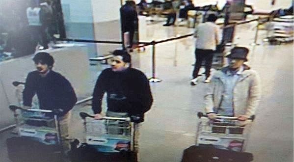 Seit den Brüsseler Attentaten fahndete die Polizei nach dem Terrorverdächtigen, der auf Bildern von Überwachungskameras auf dem Flughafen Zaventem zu sehen ist.