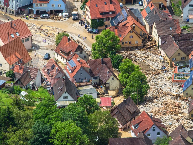 Schwer betroffen war der 900-Einwohner-Ort Braunsbach (Baden-Württemberg), ...
