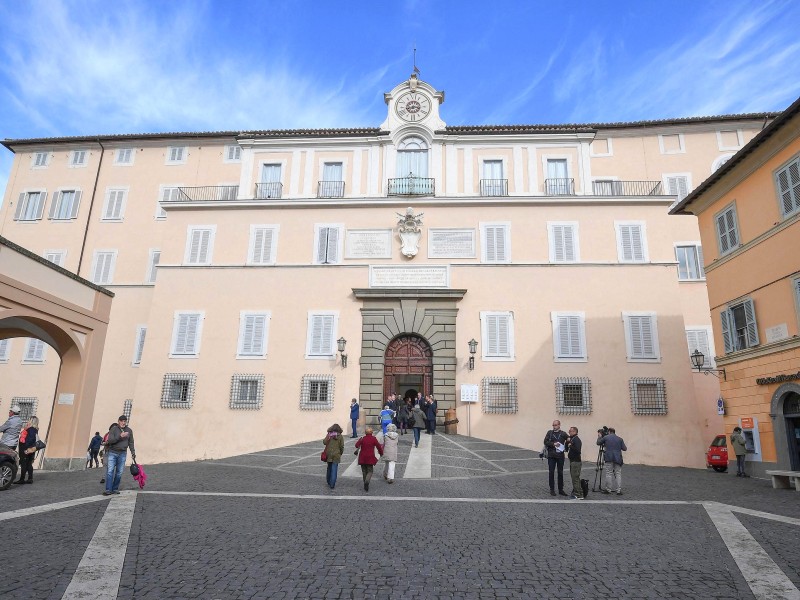 Castel Gandolfo: So heißt eine der Sommerresidenzen des Papstes. Erstmals öffnet der Vatikan die Räumlichkeiten der Öffentlichkeit.
