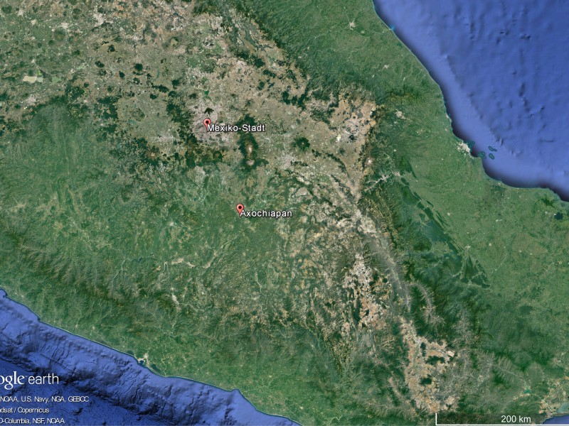Das Zentrum des Bebens lag bei Axochiapan im Bundesstaat Morelos, etwa 130 Kilometer südöstlich der Hauptstadt. Im Großraum Mexiko-Stadt leben schätzungsweise 20 Millionen Menschen. 