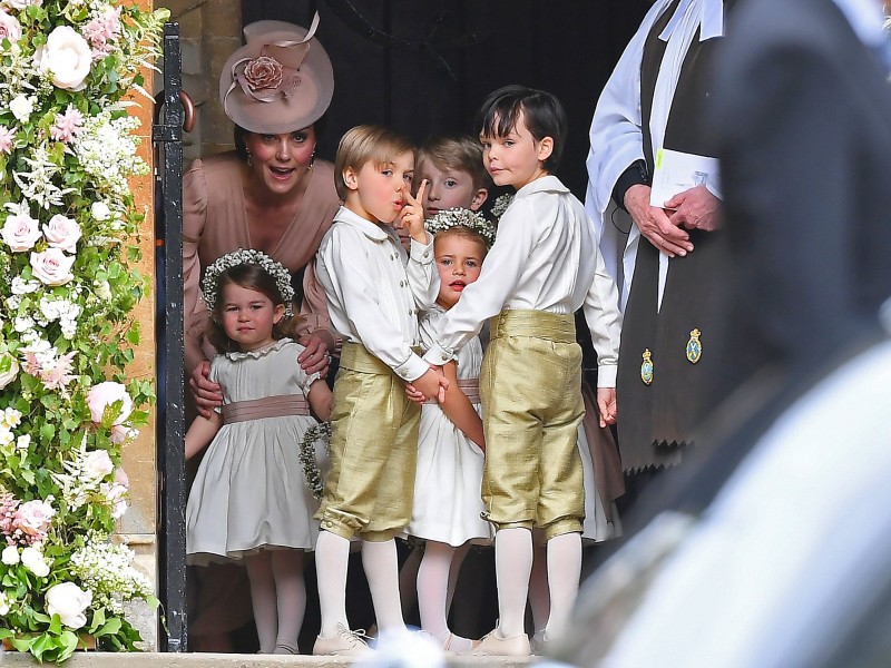 Kate Middleton, Herzogin von Cambridge, mit ihrer Tochter Prinzessin Charlotte (l.). 