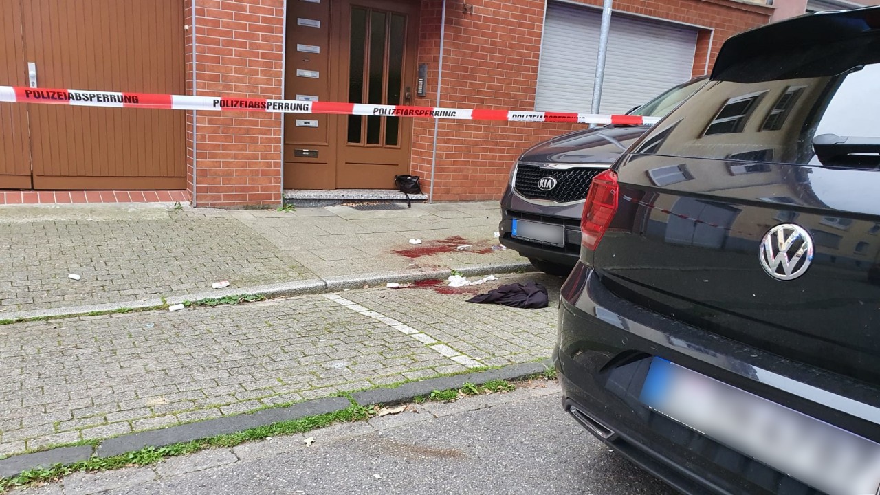 In Essen wurde eine Frau zum Opfer einer Messer-Attacke.