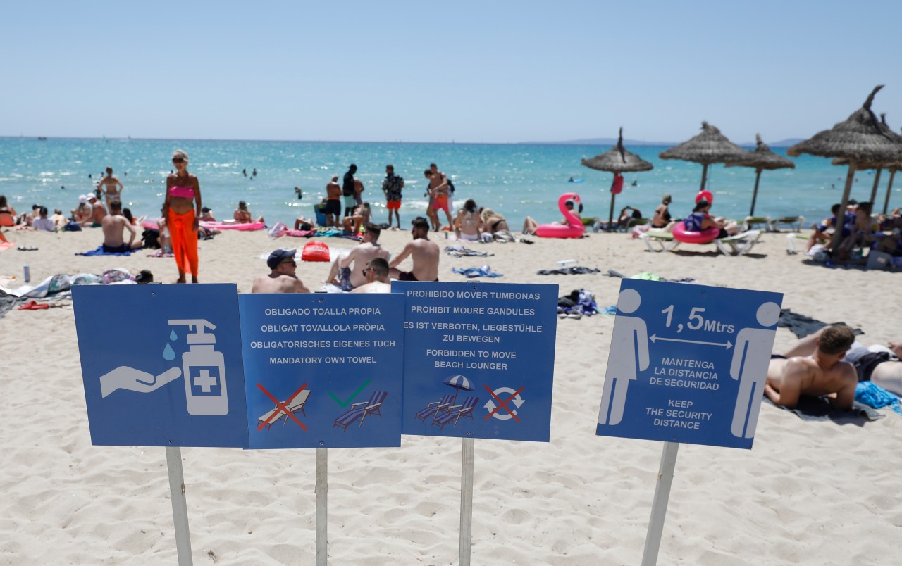 Urlaub auf Mallorca: Droht doppelt Geimpften bald DAS? (Symbolbild) 