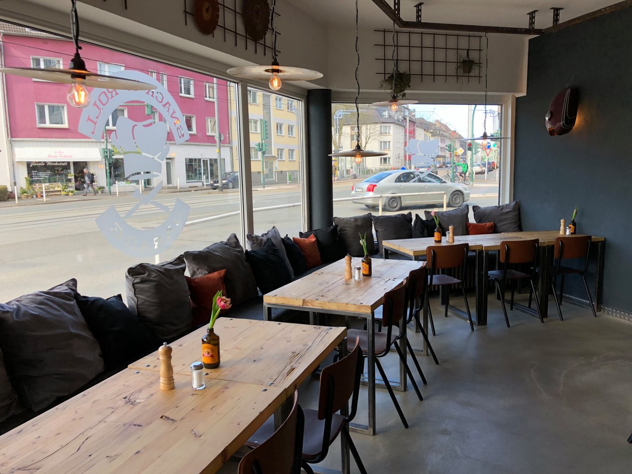 Das Restaurant Snack'n'Roll bietet aber nicht nur Burger an.