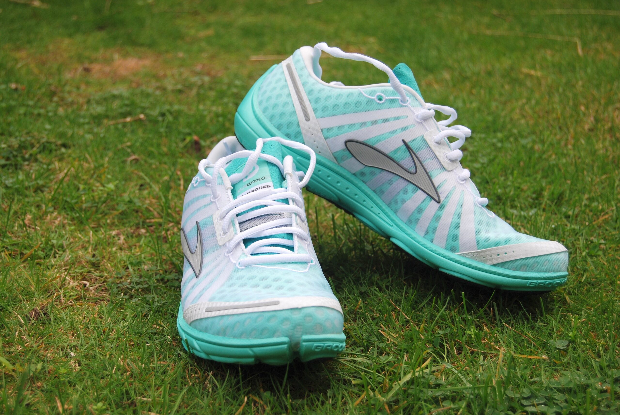 Das Damenmodell des Brooks „Pure Connect“.