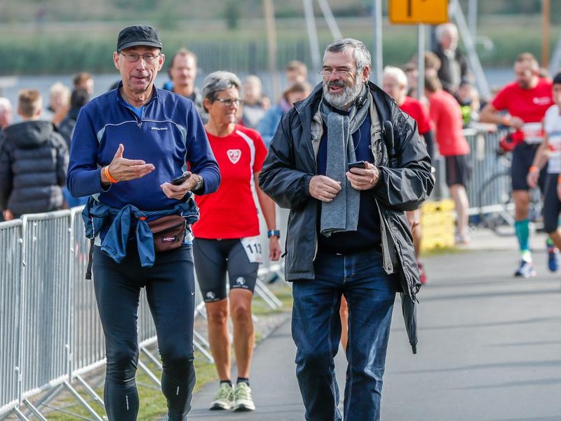 Am 3. Oktober liefen wieder tausende alte und junge Läufer um den Phoenix-See.