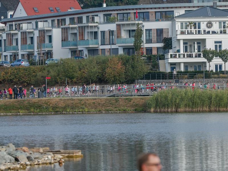 Am 3. Oktober liefen wieder tausende alte und junge Läufer um den Phoenix-See.