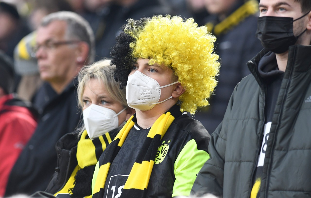 Zuschauer mit Masken hatten am Samstag in Dortmund Seltenheitswert.