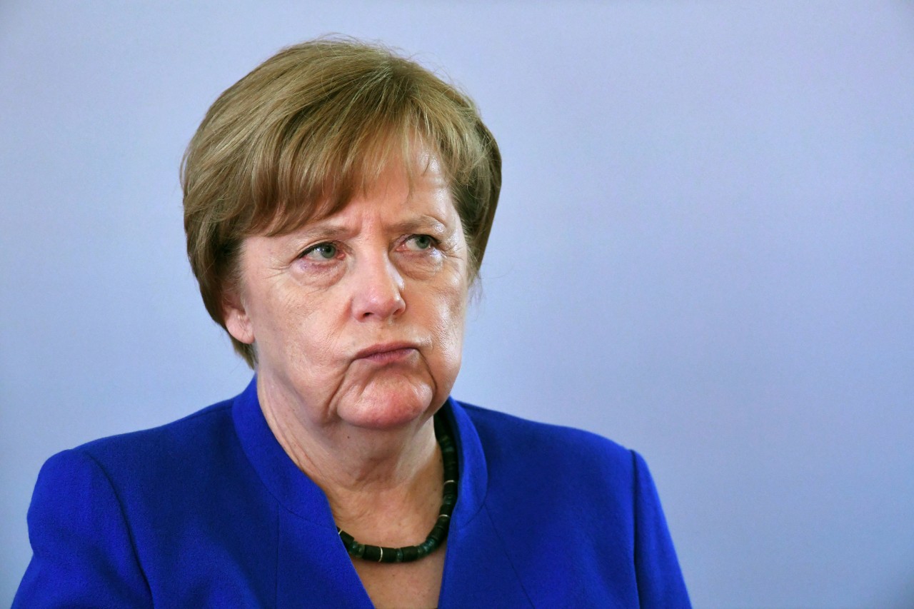 Dieser politische Seitenwechsel dürfte Bundeskanzlerin Angela Merkel nicht gefallen!