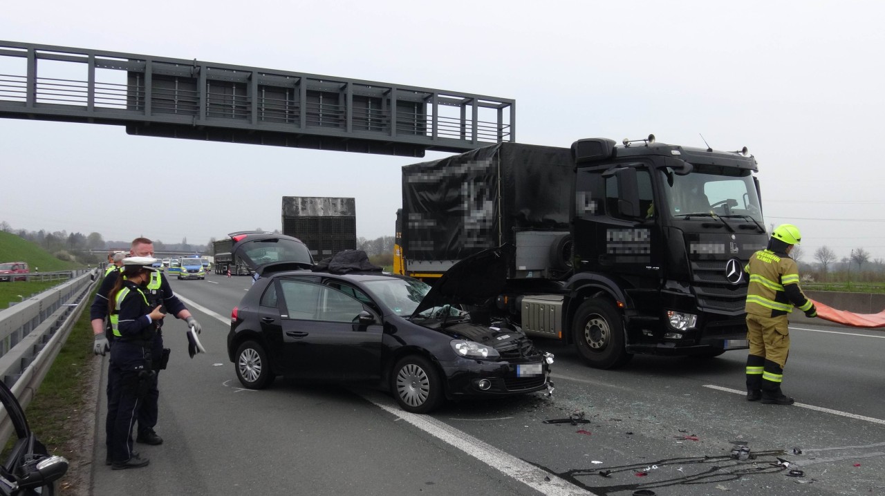 Die A1 ist nach einem Unfall in Fahrtrichtung Dortmund gesperrt. (Archivbild)