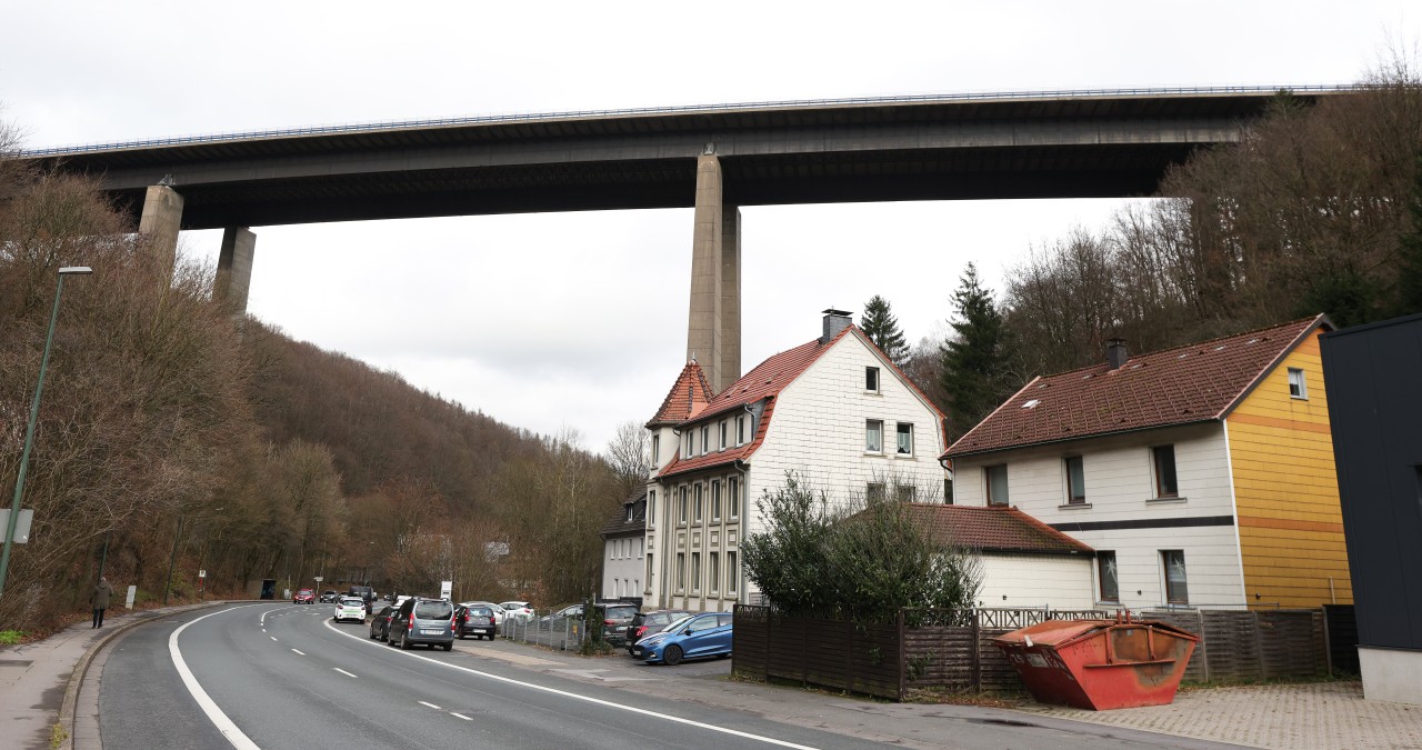 A45 in NRW: Die Talbrücke Rahmede bei Lüdenscheid muss abgerissen werden.