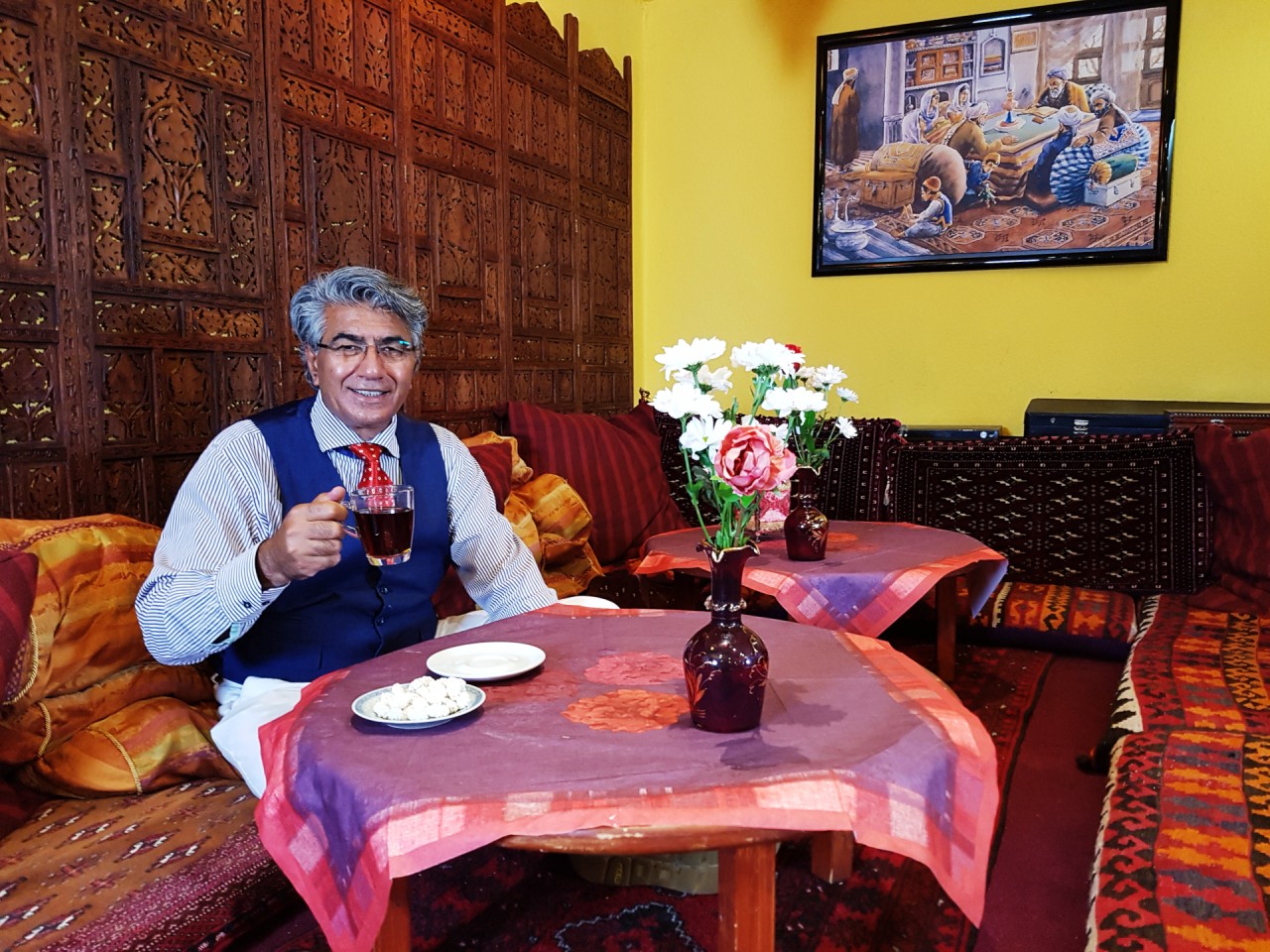 Mohammad Rasoul Rahim in seinem „Kabul Restaurant“ in Wuppertal (älteres Foto von der Homepage des Restaurants). 