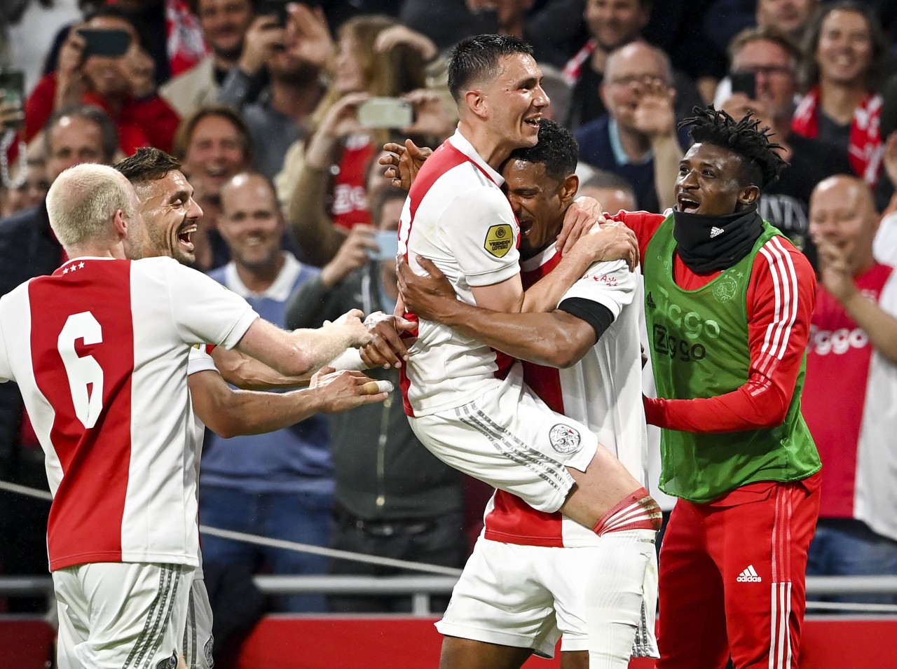 Ajax Amsterdam jubelt über den nächsten Titel.