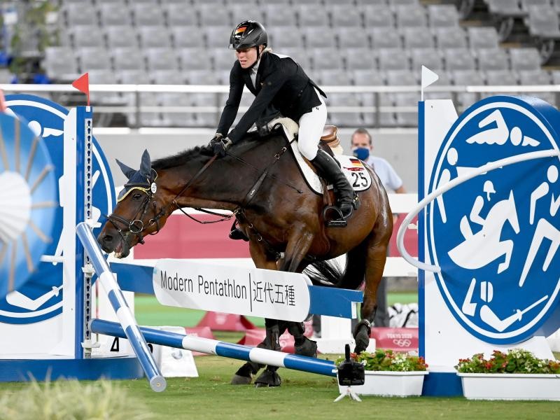 Annika Schleu hatte eine Medaille in Tokio verpasst, weil im Reiten das ihr zugeloste Pferd verweigert hatte.
