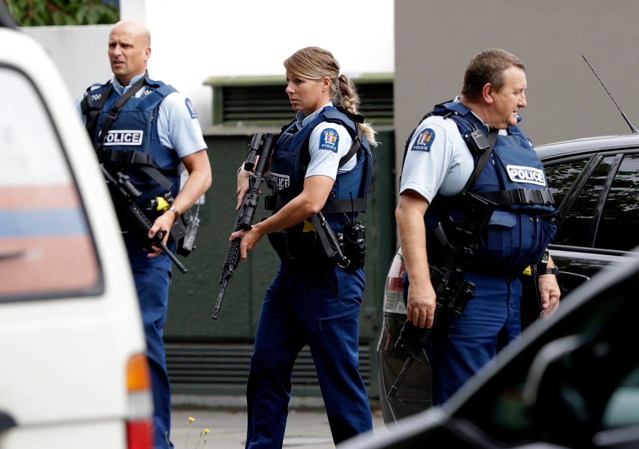 Die Polizei sicherte die Tatorte mit einem Großaufgebot.