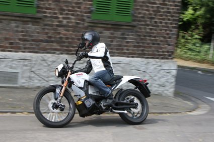 Auto Motorräder Zero XU Elektromobilität.jpg
