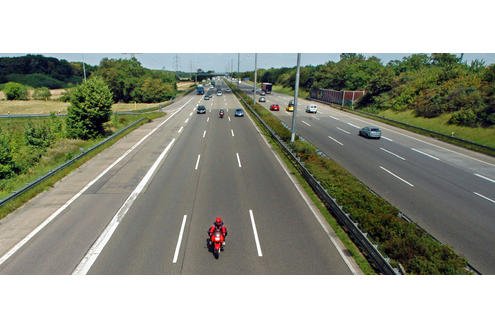 Autobahn A555 Köln-Bonn bei Wesseling.JPG