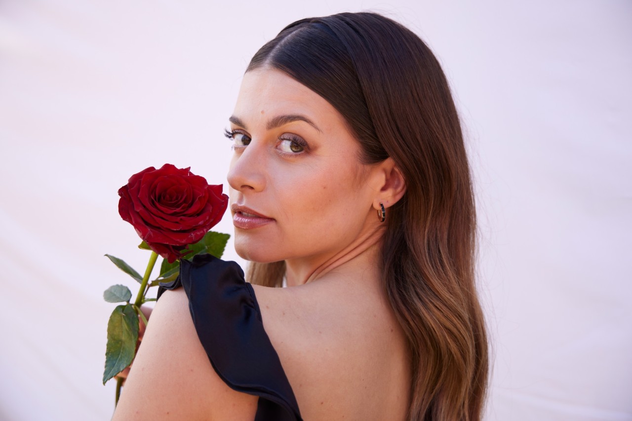 Bachelorette Maxime feiert Poolparty schockierende Wende bei Dreh