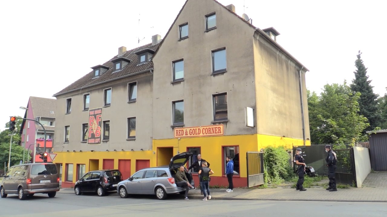 Auch in Essen wurden Räume der Rockergruppe beschlagnahmt, wie hier im Stadtteil Bochold.