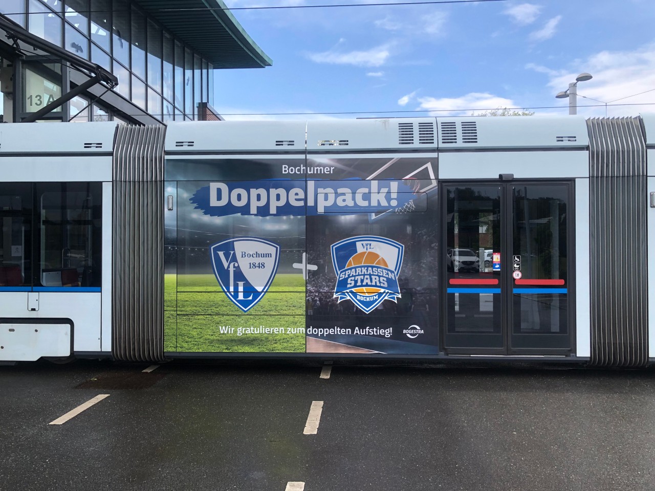 Bochum feiert den Aufstieg des VfL mit einer speziellen Straßenbahn