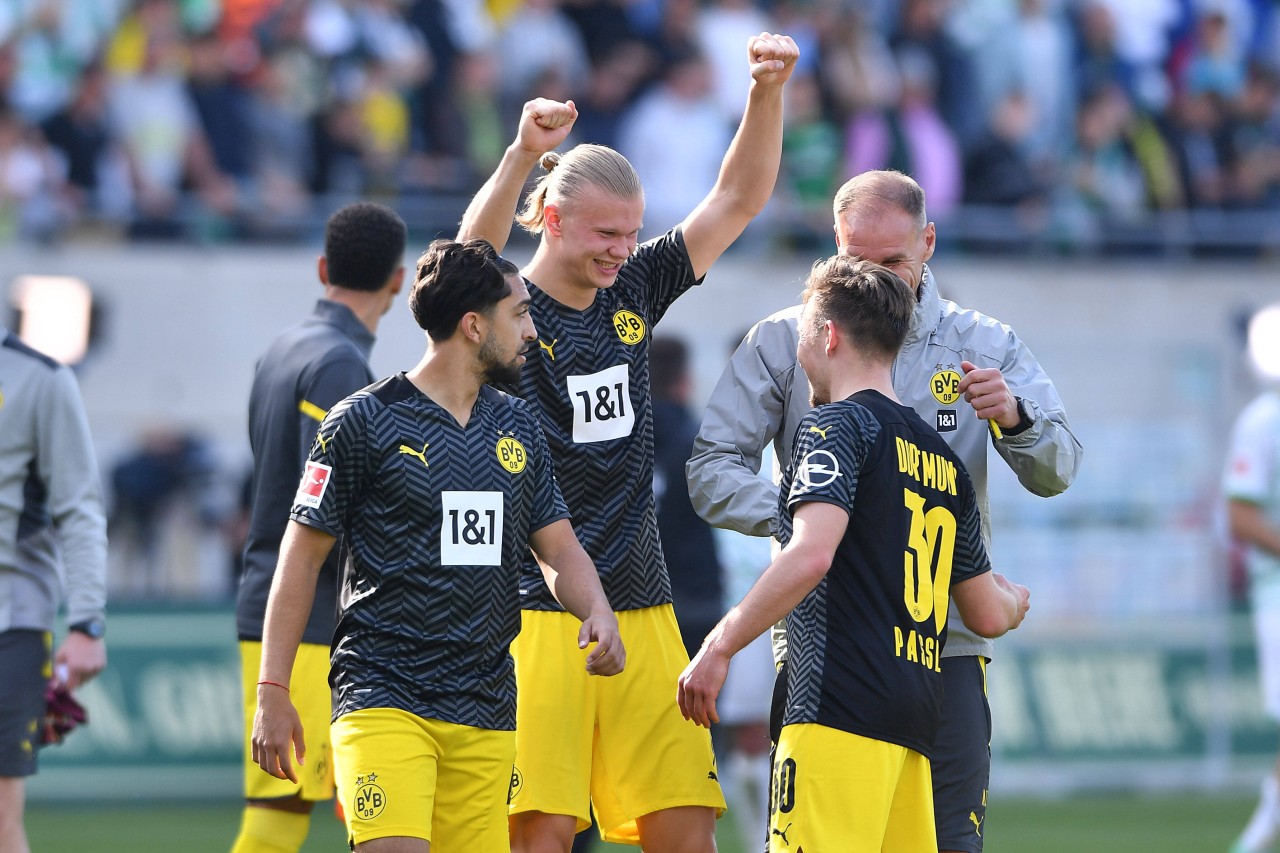 Am Ende gewinnt Borussia Dortmund gegen Greuther Fürth mit 3:1. Beim Sieg kam es für einen BVB-Spieler zu einem ganz besonderen Moment.