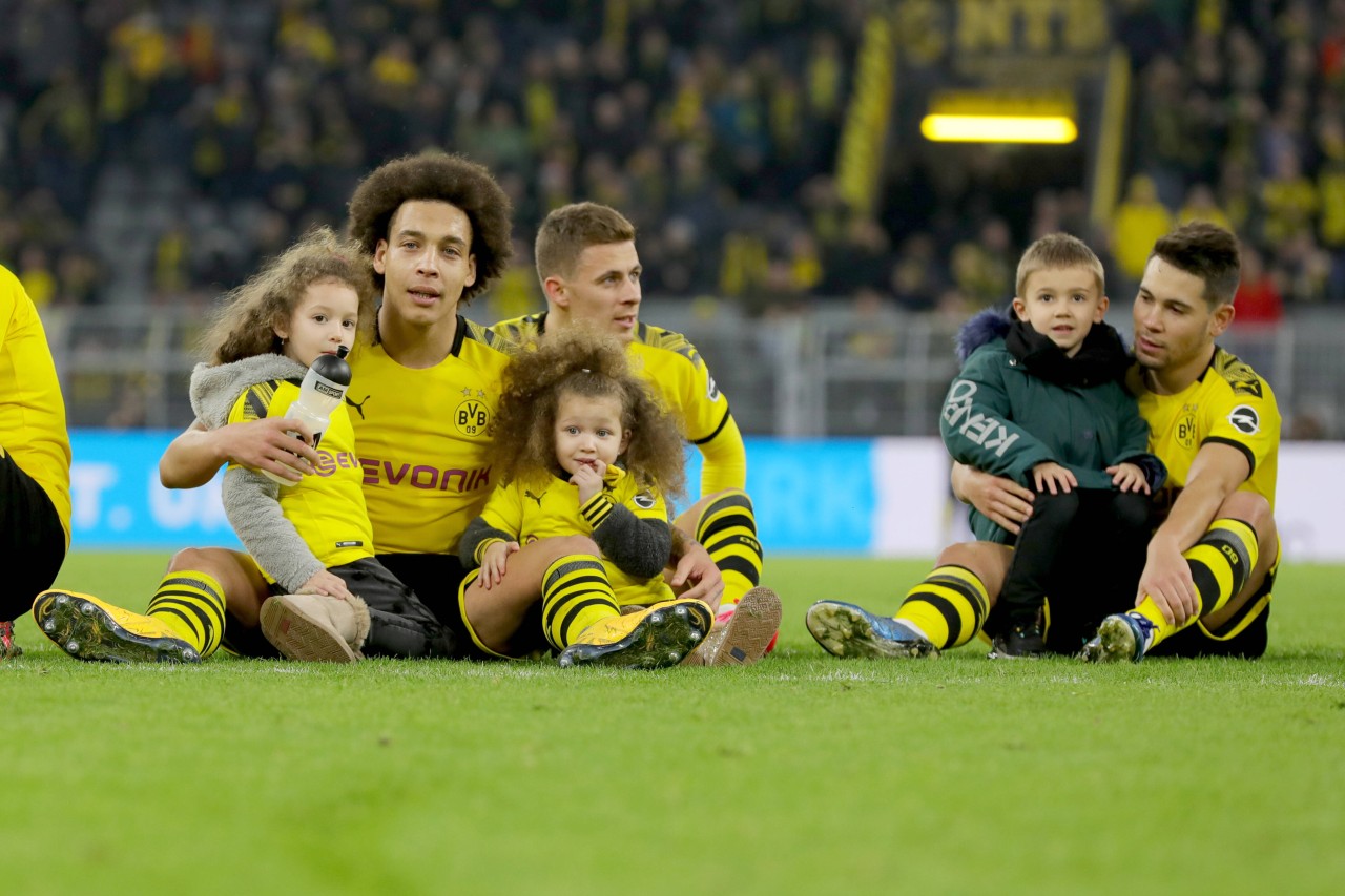 Zahlreiche Profis von Borussia Dortmund haben schulpflichtige Kinder (Archivbild aus 2020).