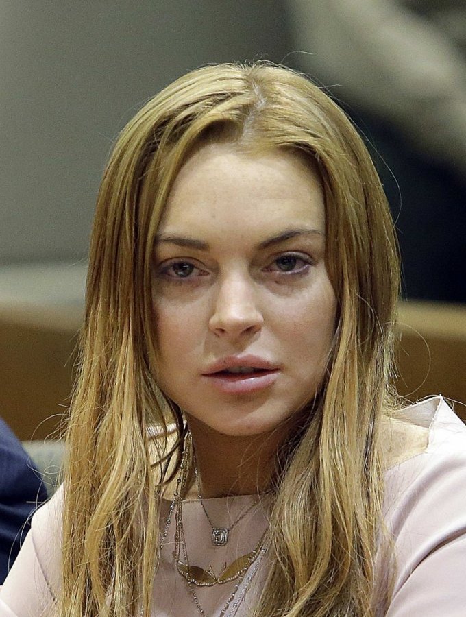 CARS111_PEOPLE-LINDSAYLOHAN_0318_11.JPG