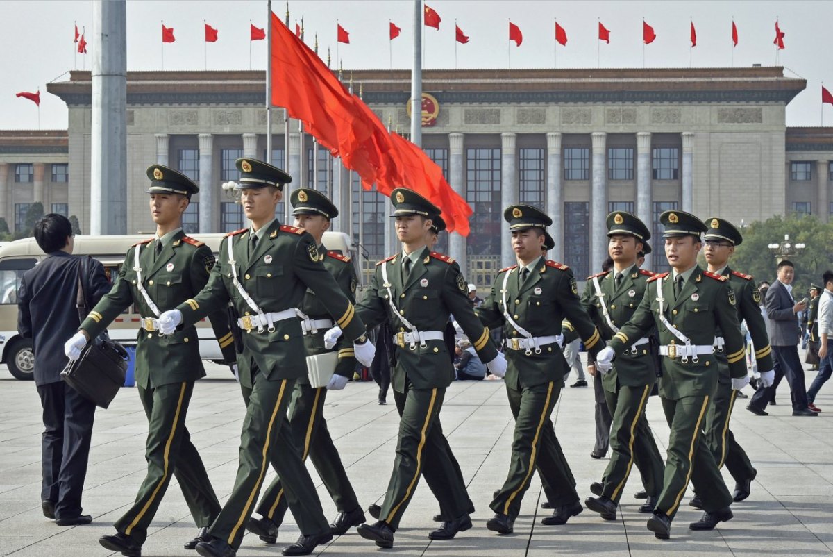 China-Militär.jpg