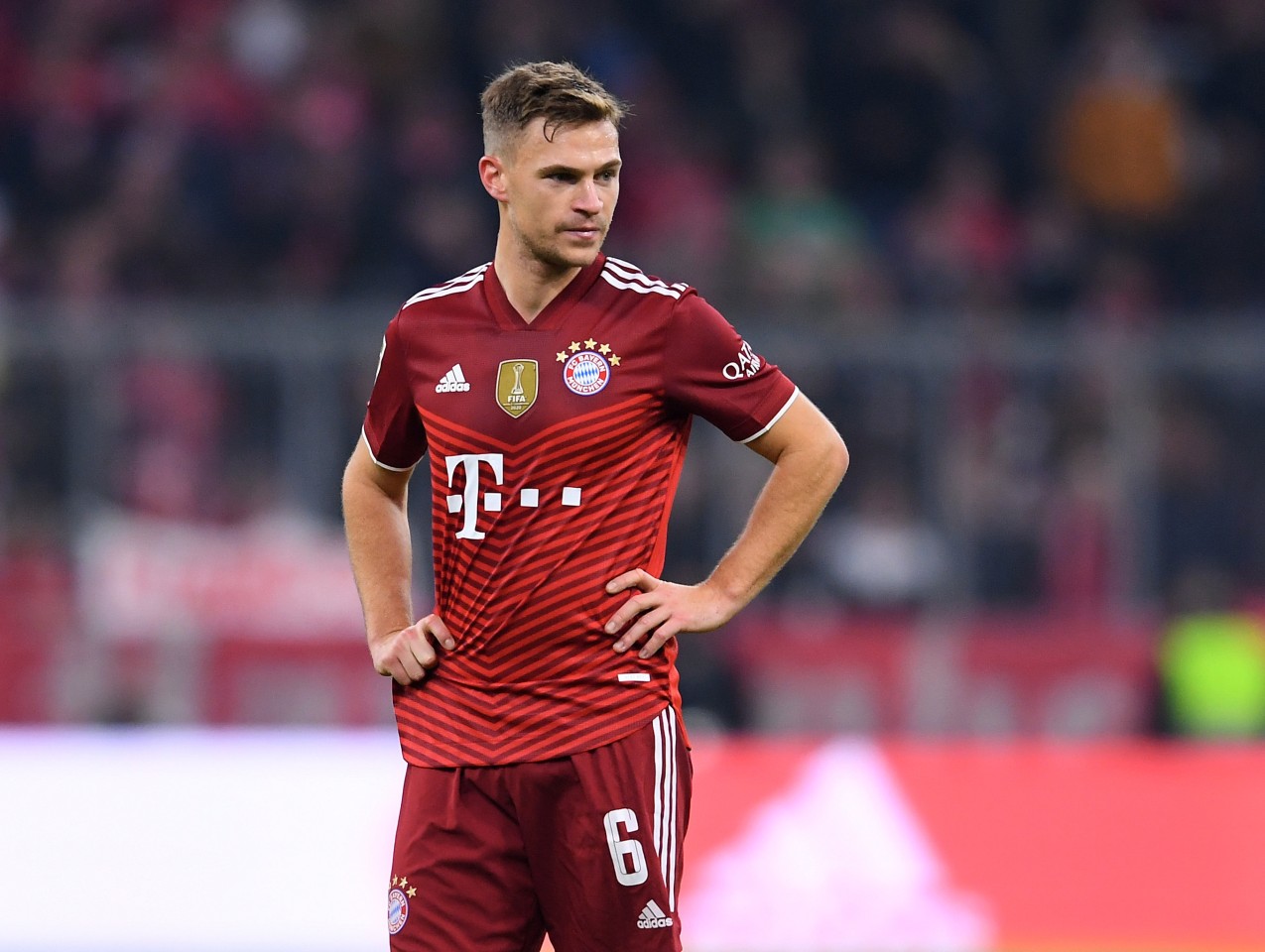Bayern-Star Joshua Kimmich will sich nicht impfen lassen. Wäre er nicht zum wiederholten Mal in Quarantäne dürfte auch ab Mittwoch noch in NRW Fußball spielen.