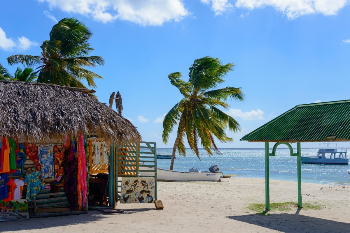 Corona Dominikanischen Republik Dom Rep Zahlen Inzidenz Urlaub Karibik-Insel Einreise Reisewarnung Quarantäne Tests Flughafen Impfung News Einreisebestimmungen Punta Cana