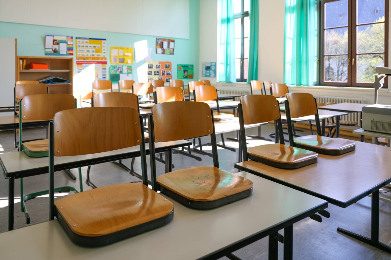 Corona in NRW: Mehrere Schulen schon dicht – Ministerium hält an Präsenzpflicht fest
