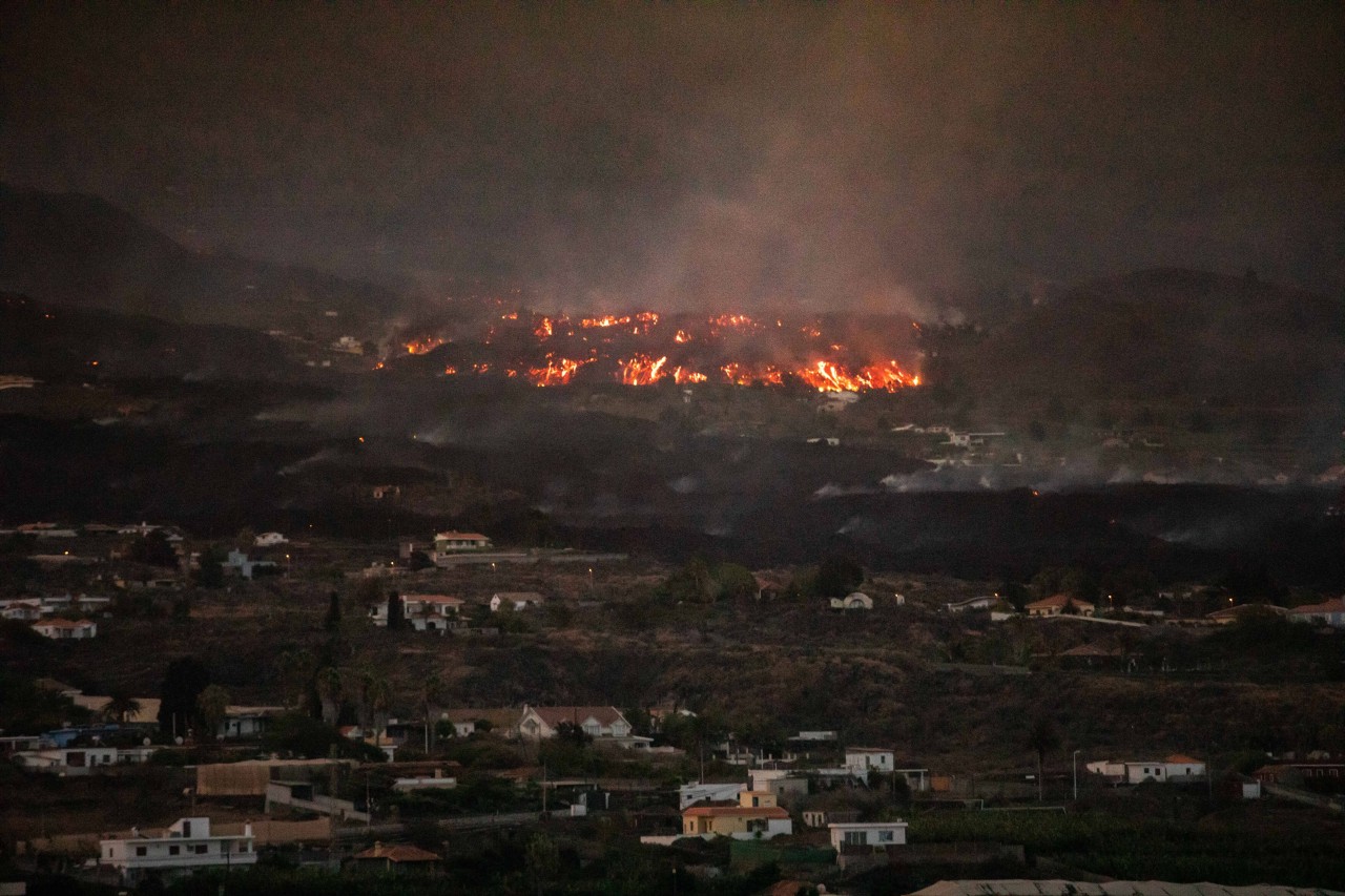 Für die Insel La Palma wird die heiße Lava des Cumbre Vieja zur Gefahr. 