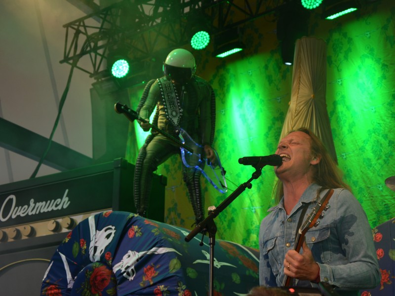 Die Band D.A.D. bei ihrem Auftritt im Amphitheater Gelsenkirchen. Dort fand wieder das Rock Hard Festival statt.