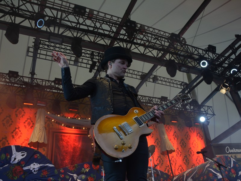 Die Band D.A.D. bei ihrem Auftritt im Amphitheater Gelsenkirchen. Dort fand wieder das Rock Hard Festival statt.