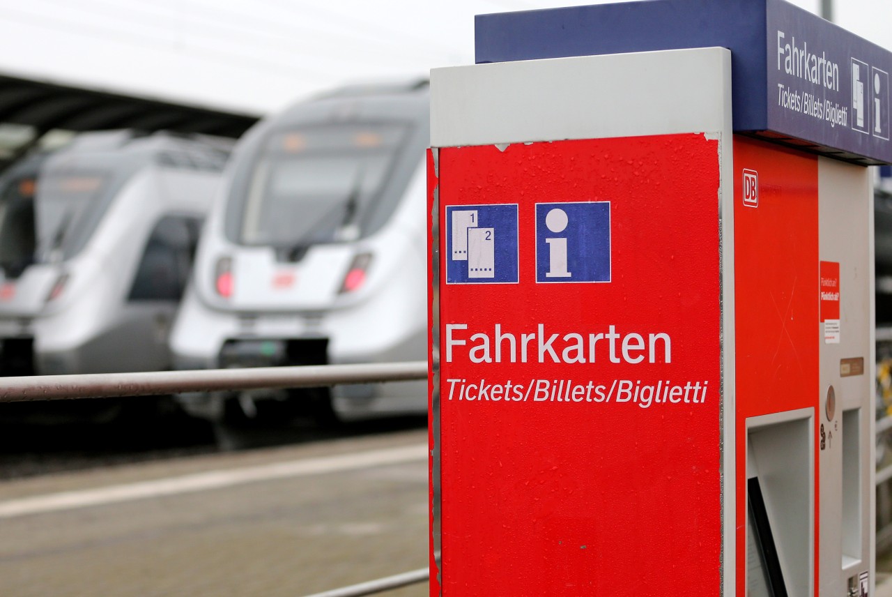 Die derzeitigen Strompreise machen der Deutschen Bahn derzeit schwer zu schaffen. (Symbolbild)