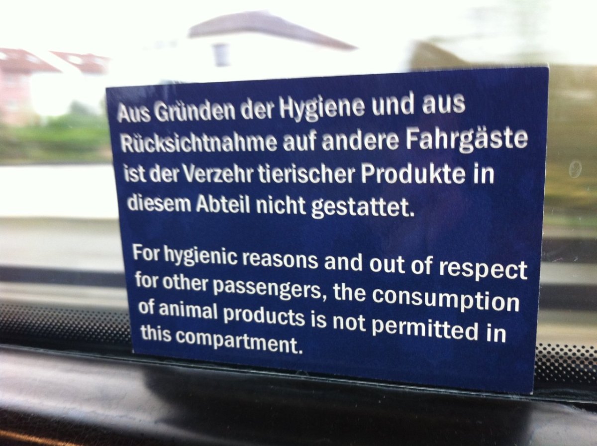 Deutsche Bahn, Aufkleber,Fake,Veganer, Protest.jpg