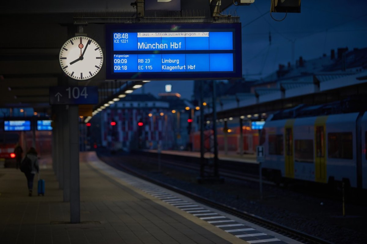 Deutsche Bahn Streik Warnstreik.jpg