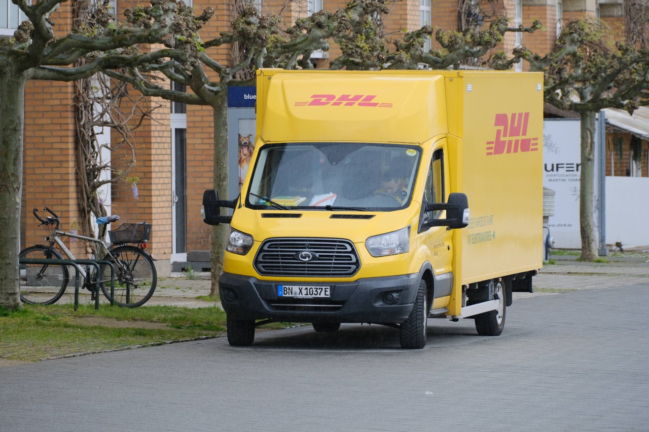 Deutsche Post: Ein Mann erhielt das Paket seiner Online-Bestellung und war plötzlich völlig sprachlos. (Symbolbild)